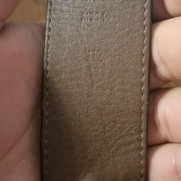 Louis Vuitton belt - Picture 1 of 2